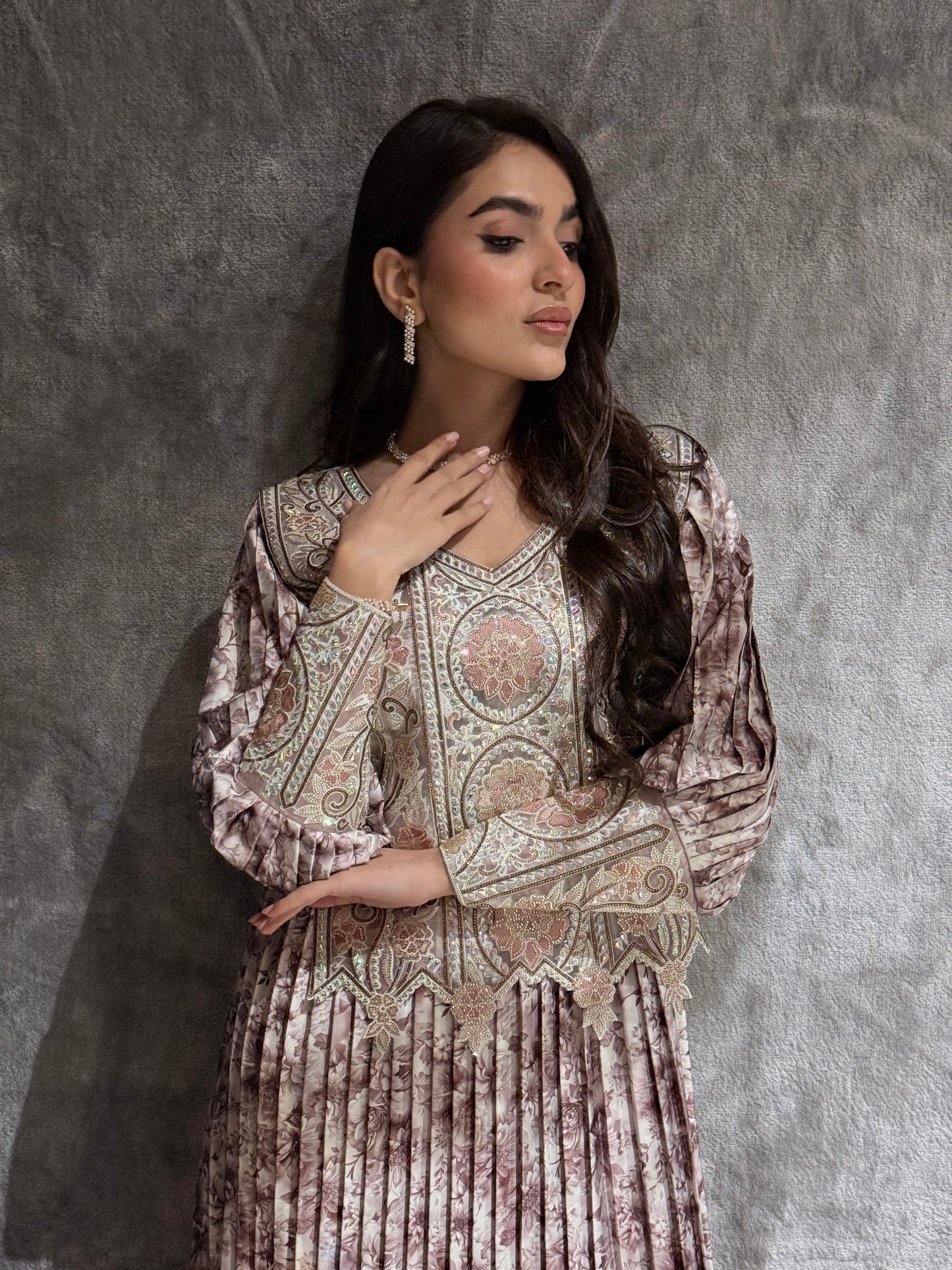 O 325 ✨ Crushed Satin Trend Dress ✨