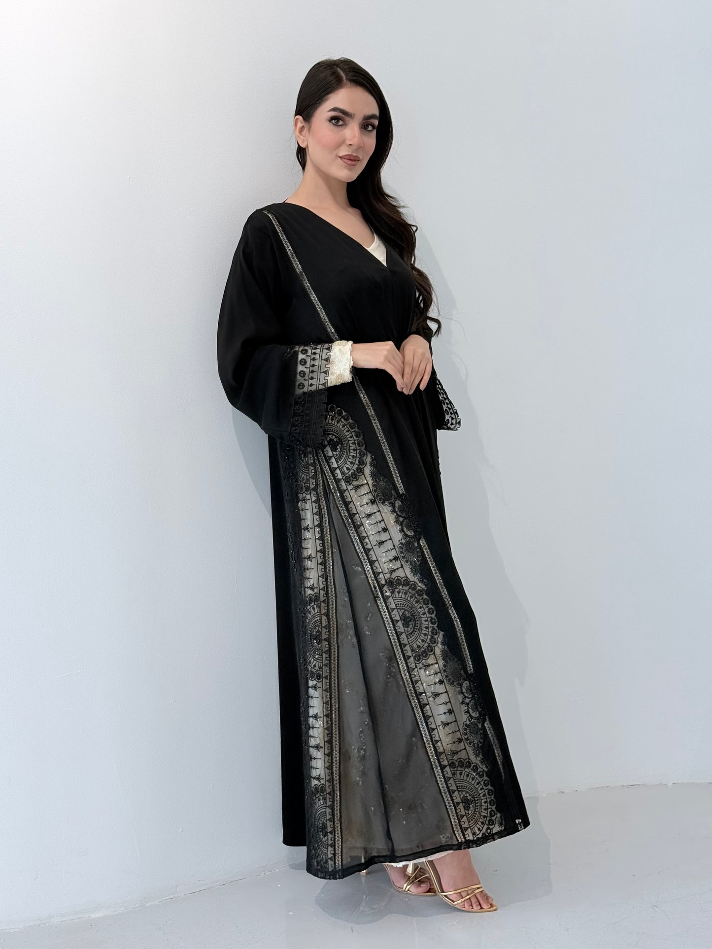 O 336 Velmora Black Abaya ✨