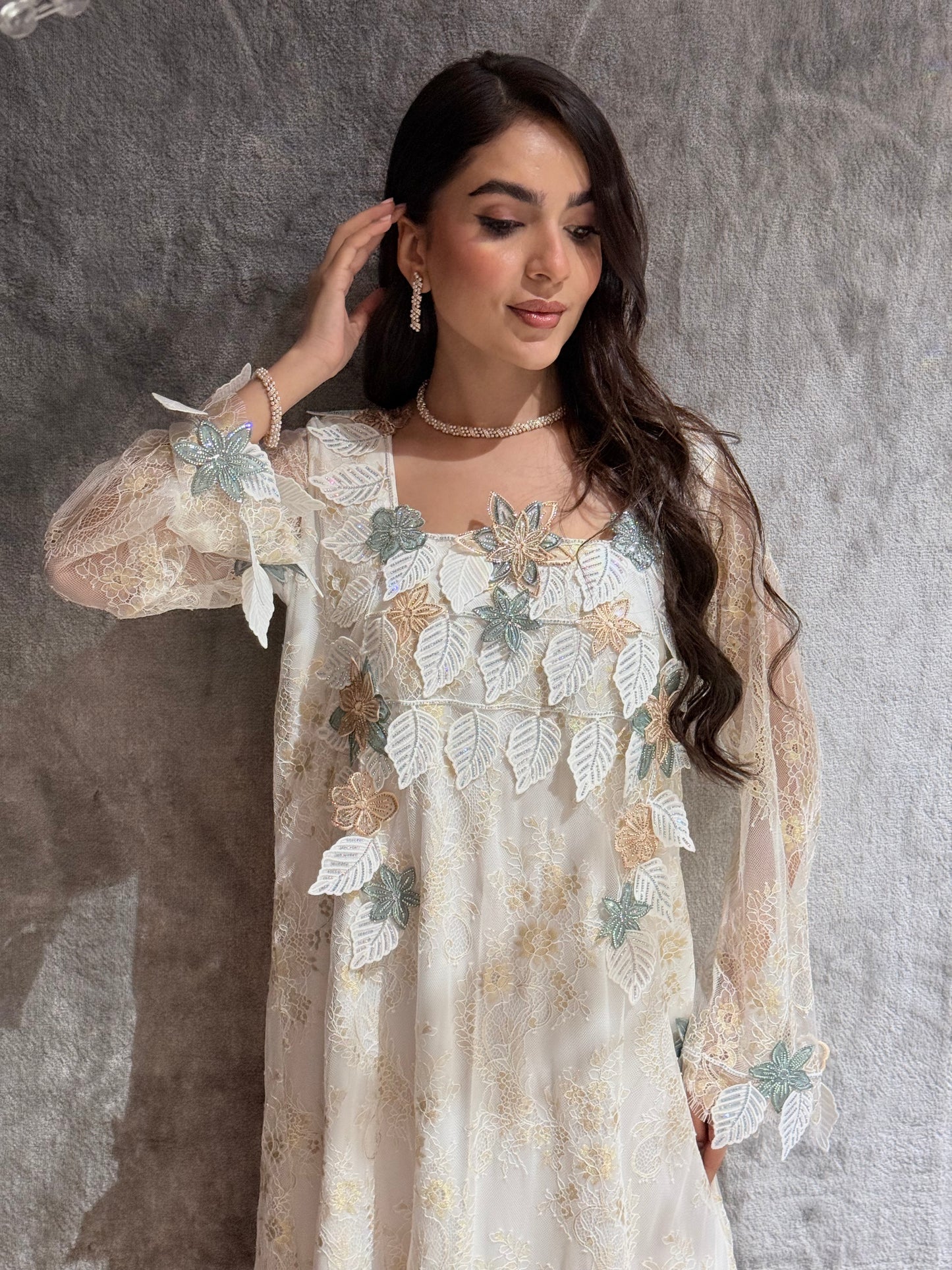 O 327 ✨ French Dantel Lace Dress ✨