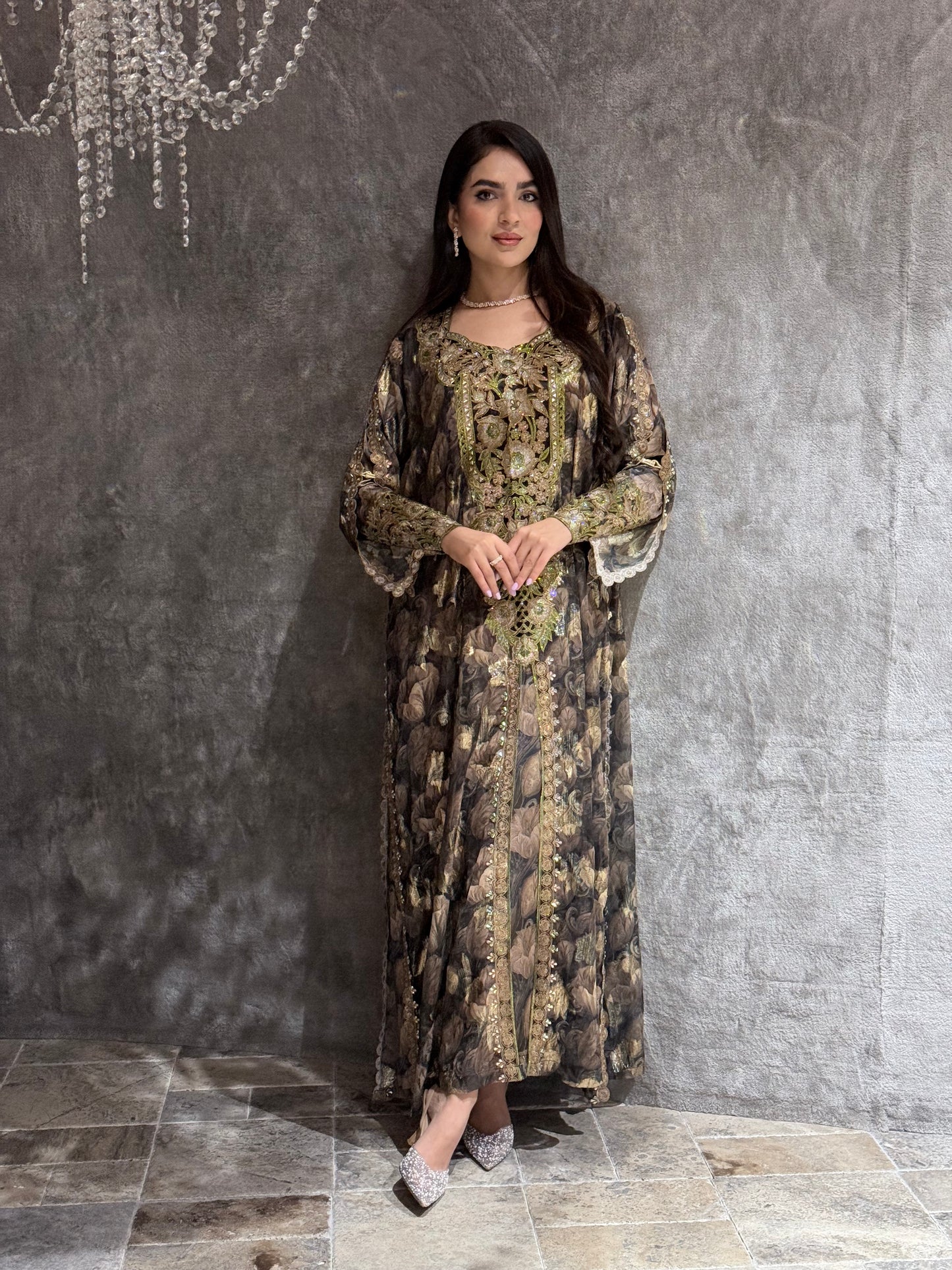O 338Zareen VIP