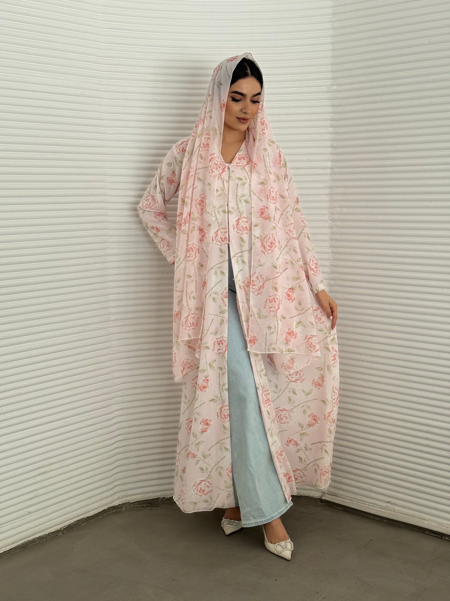 O 211 Soft Pink Floral Chiffon Abaya